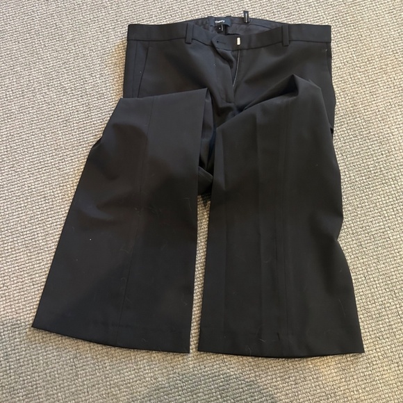 Theory suit pants with flared bottoms - Picture 7 of 8